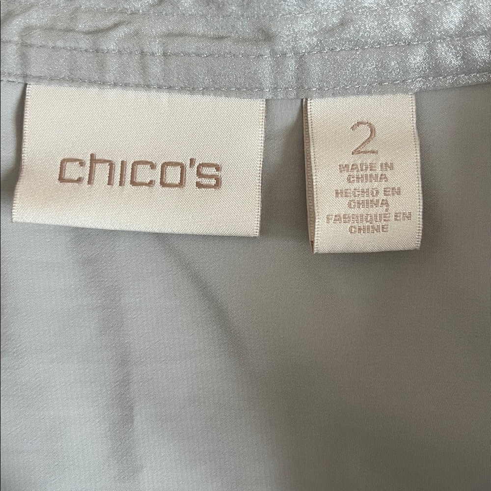 Chicos Gray Silver Shimmer Button Down Long Sleeve Utility Blouse Women’s 2 (L) - Picture 3 of 8
